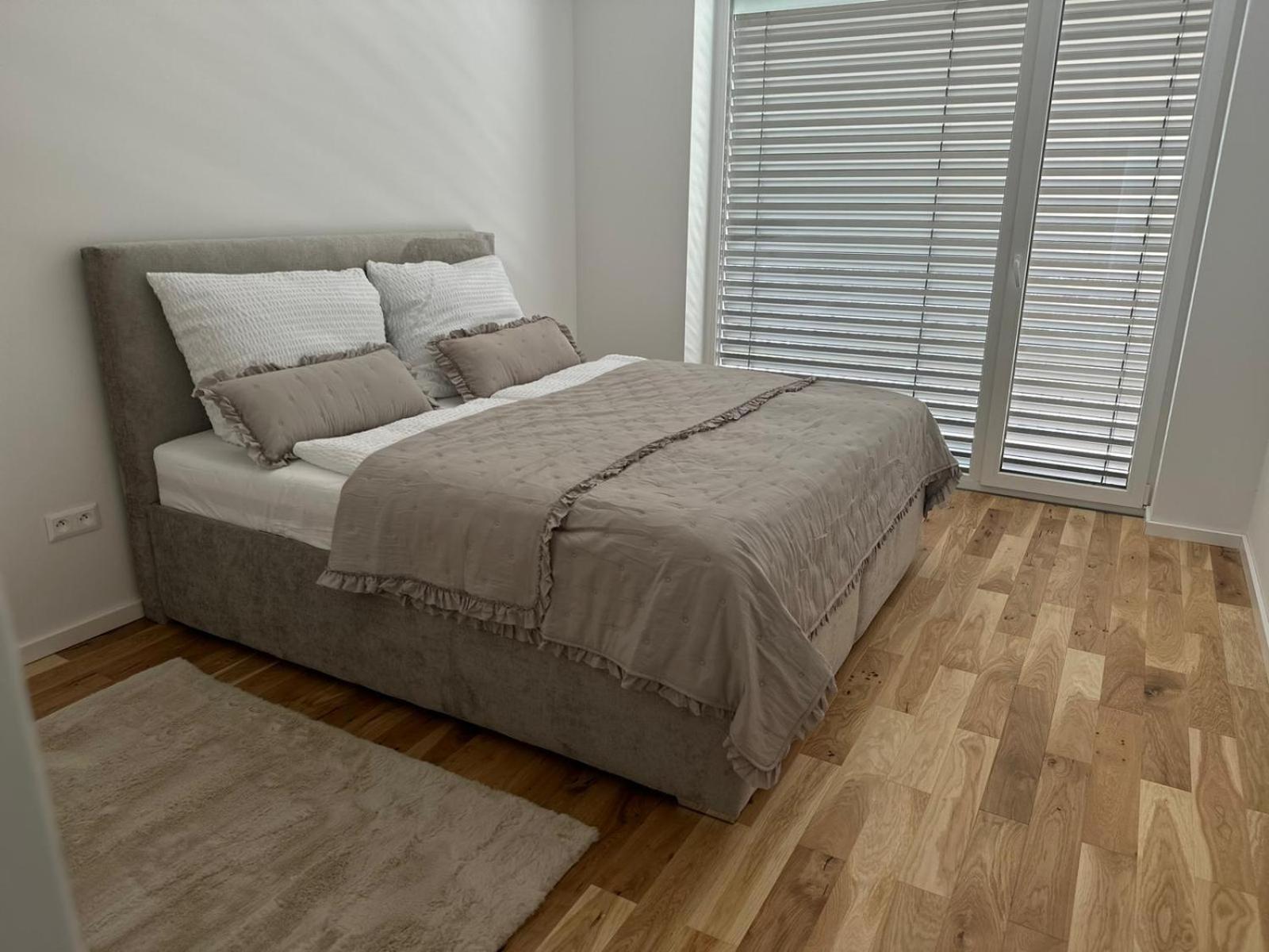 Luxury Apartment - Astro Dunajska Streda Exterior photo